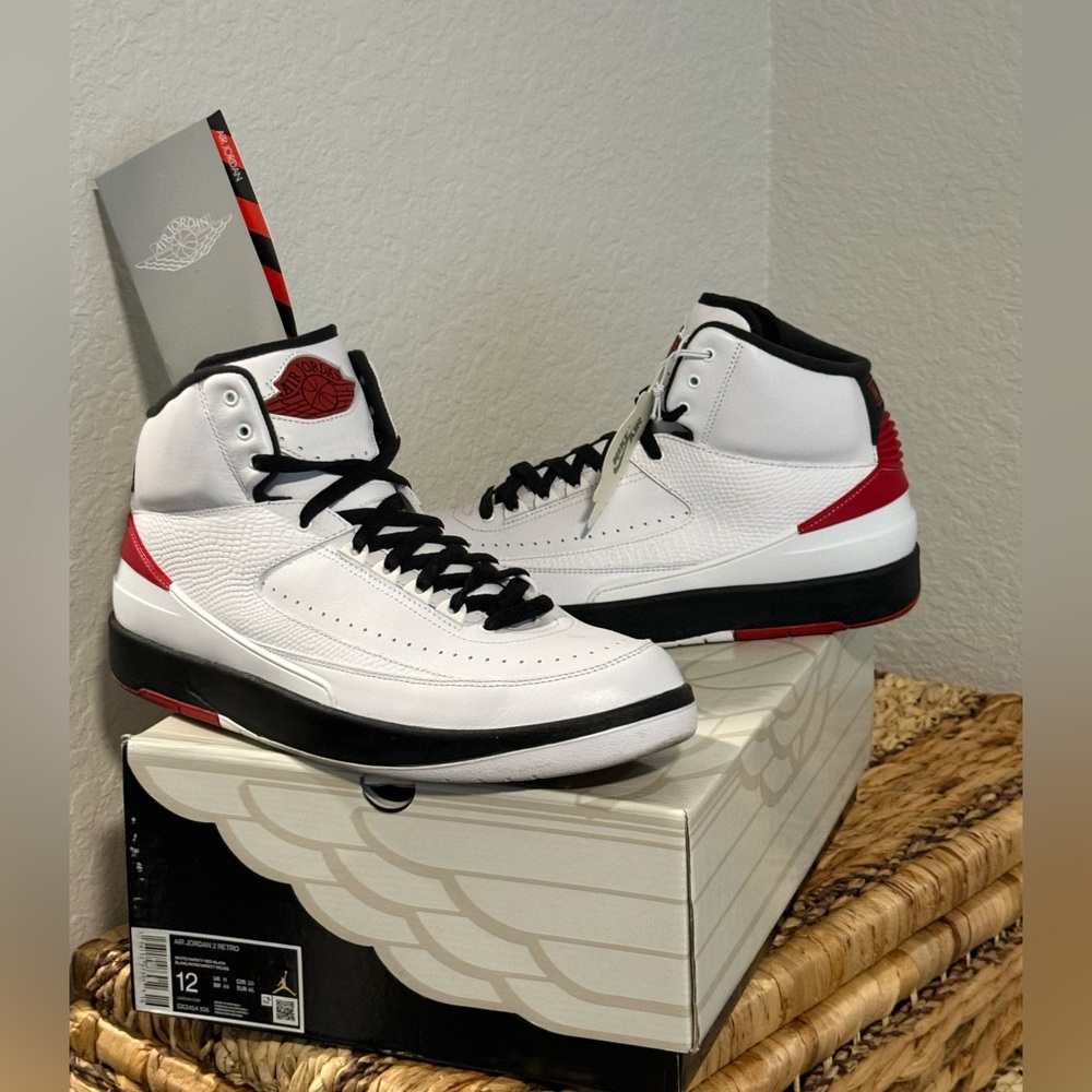 Jordan Sneakers White Black Red